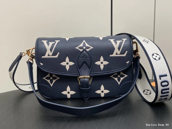 Cheap LOUIS VUITTON Nano CM Diane-24*15*9 0811